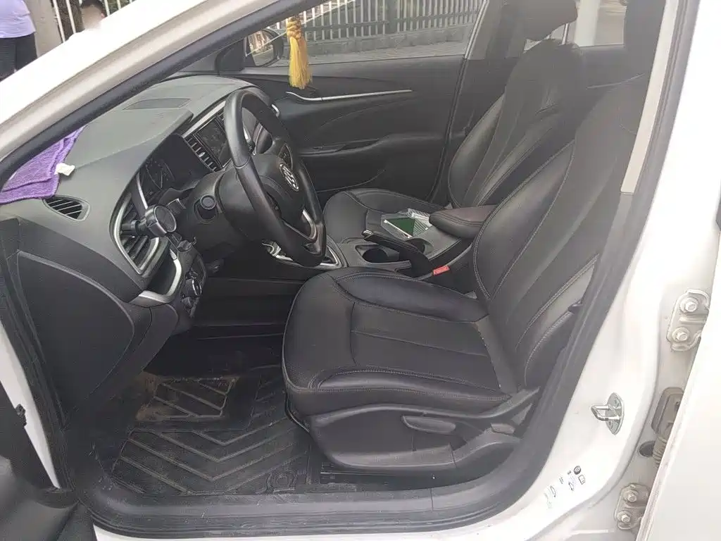 Buick Excelle — миниатюра 16