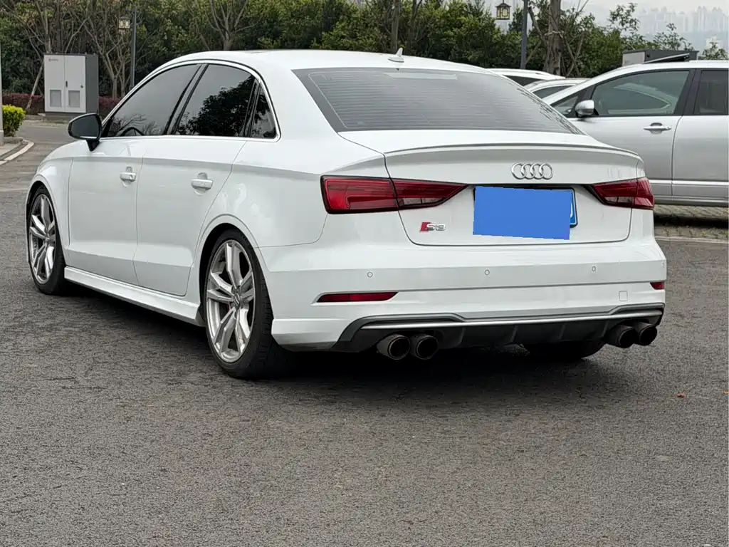 AUDI S3