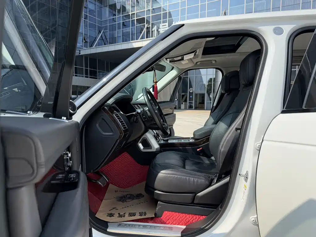 Land Rover Range Rover 2020 3.0 L6 Long Wheelbase