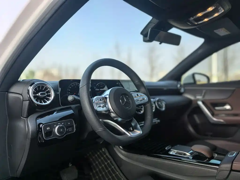 MERCEDES-BENZ A CLASS