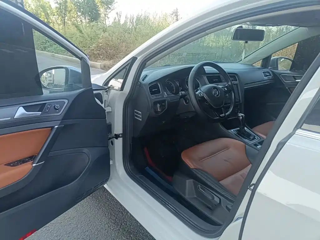 Volkswagen Golf — миниатюра 16