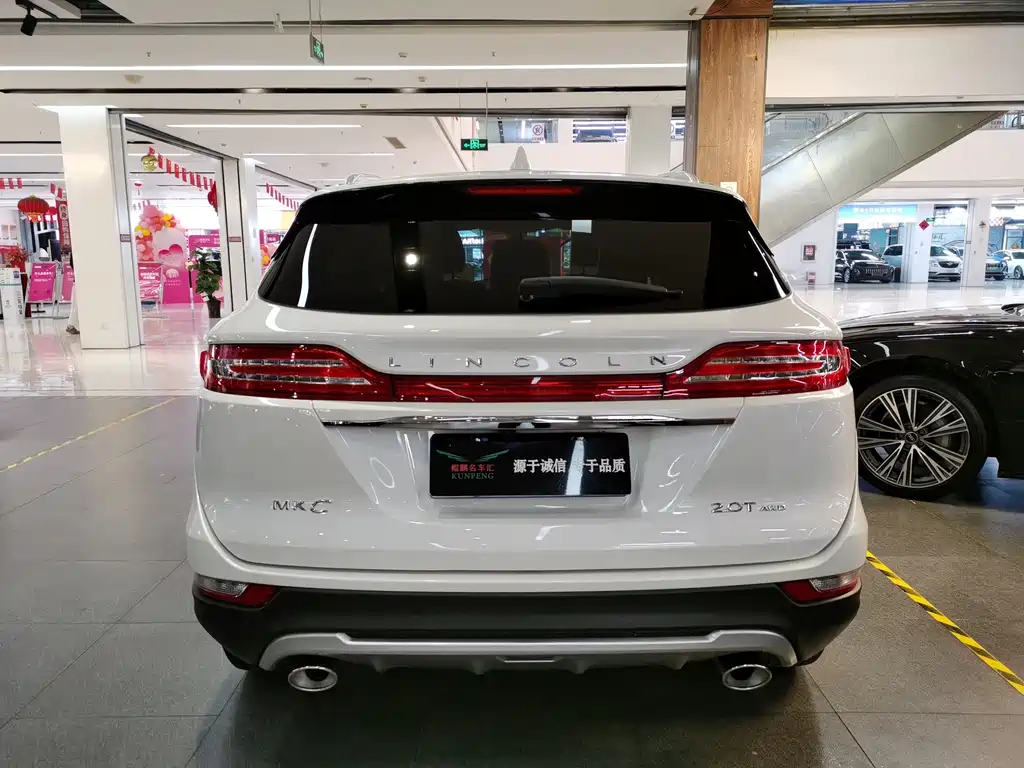Lincoln MKC — миниатюра 4