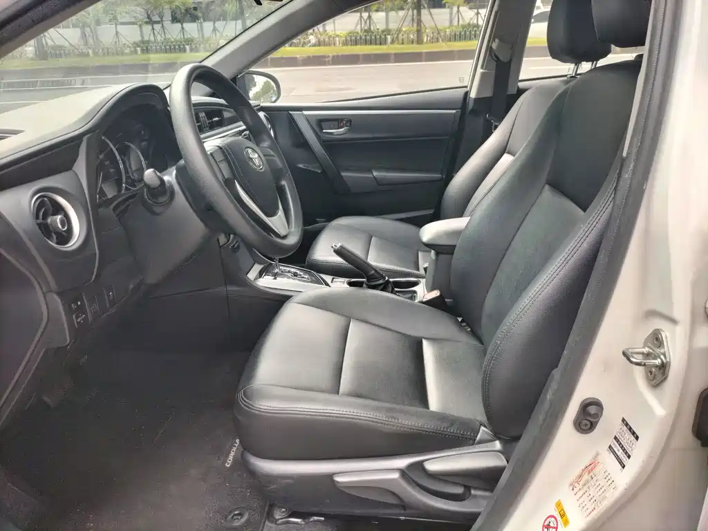 Toyota Corolla — миниатюра 4