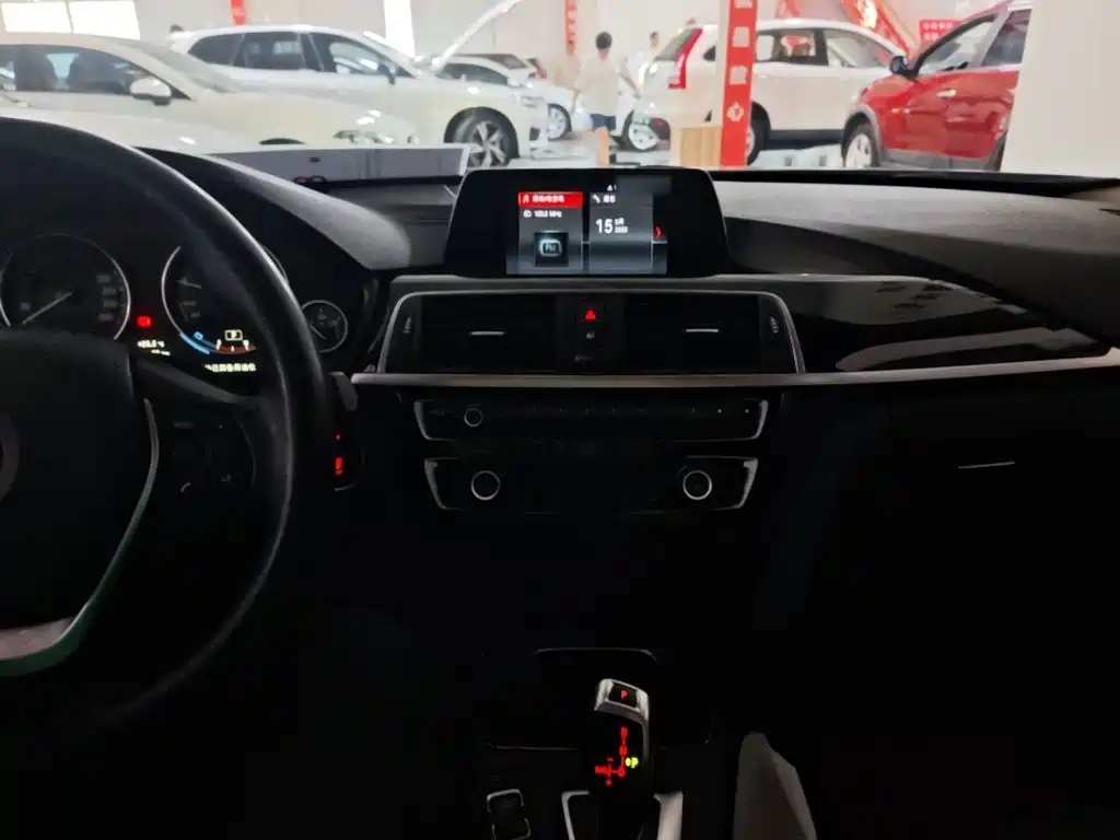 BMW 3 Series — миниатюра 10
