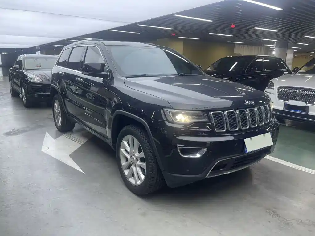 Jeep Grand Cherokee (Import) — миниатюра 2