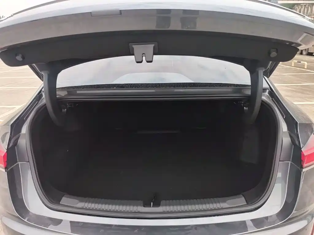 Roewe M7 DMH — миниатюра 19