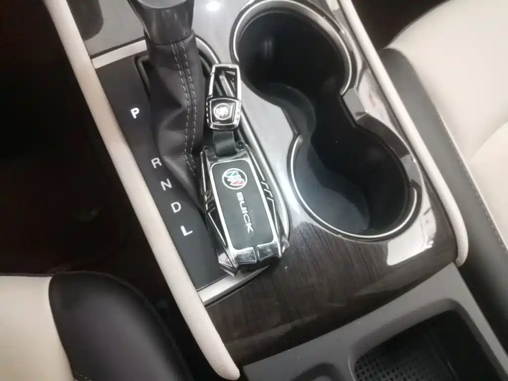 Buick Verano — миниатюра 9