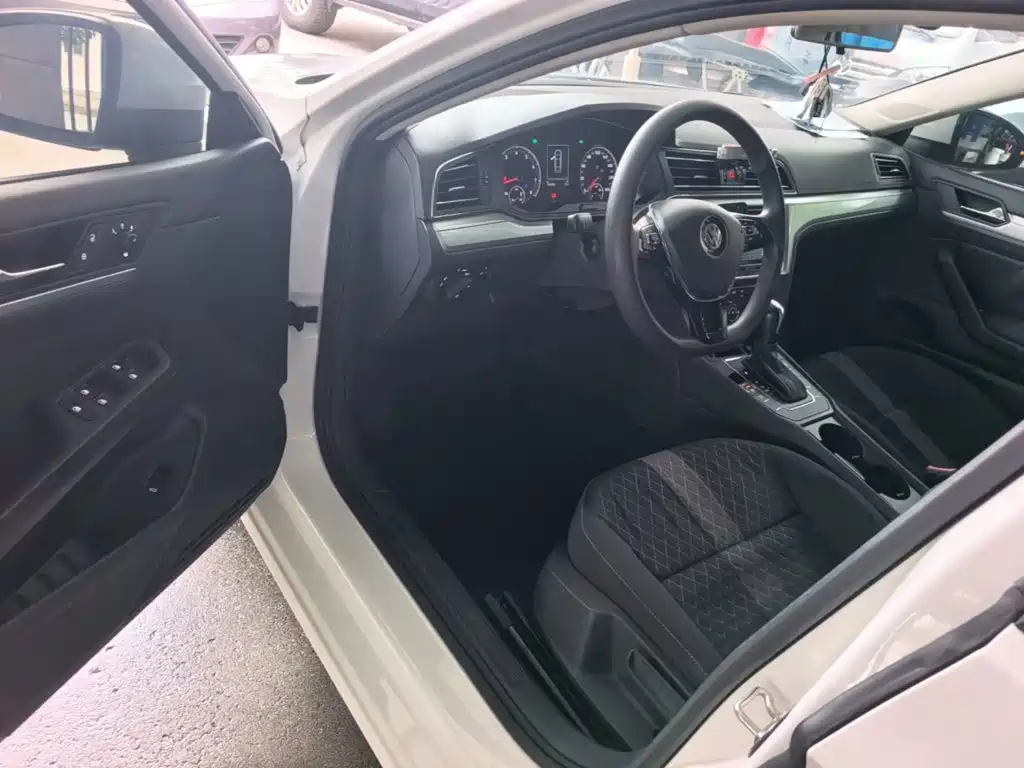 Volkswagen Lamando — миниатюра 16