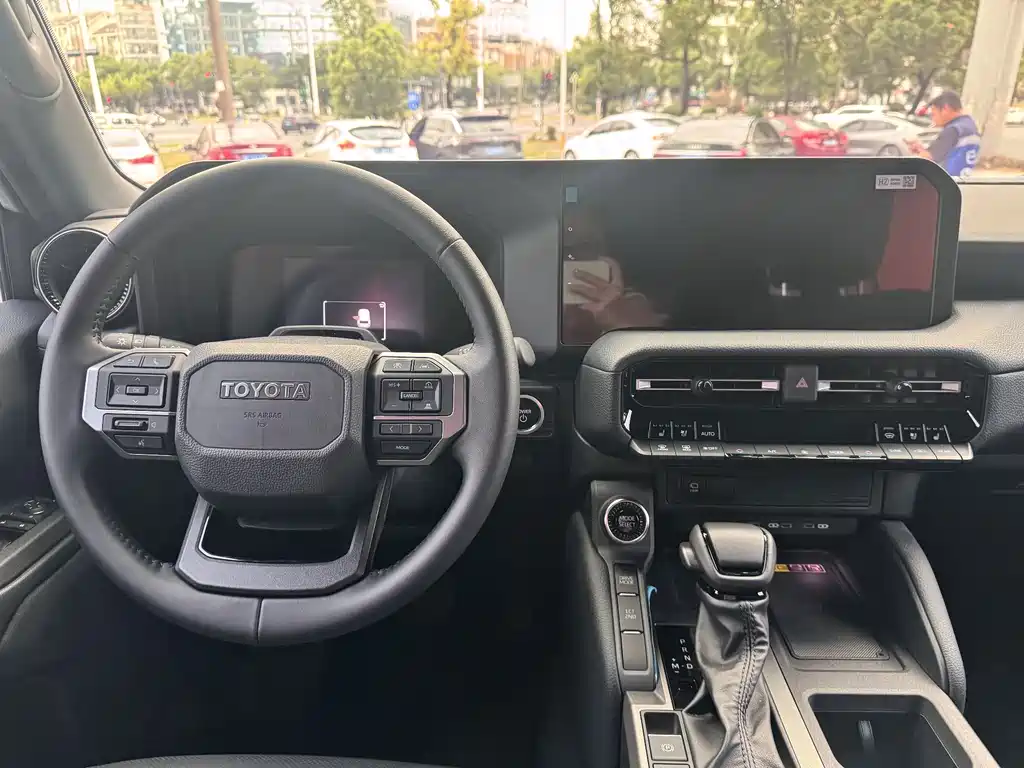 Toyota Prado — миниатюра 9