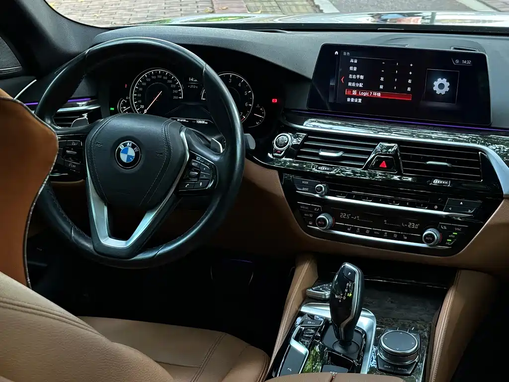 BMW 5 Series — миниатюра 6