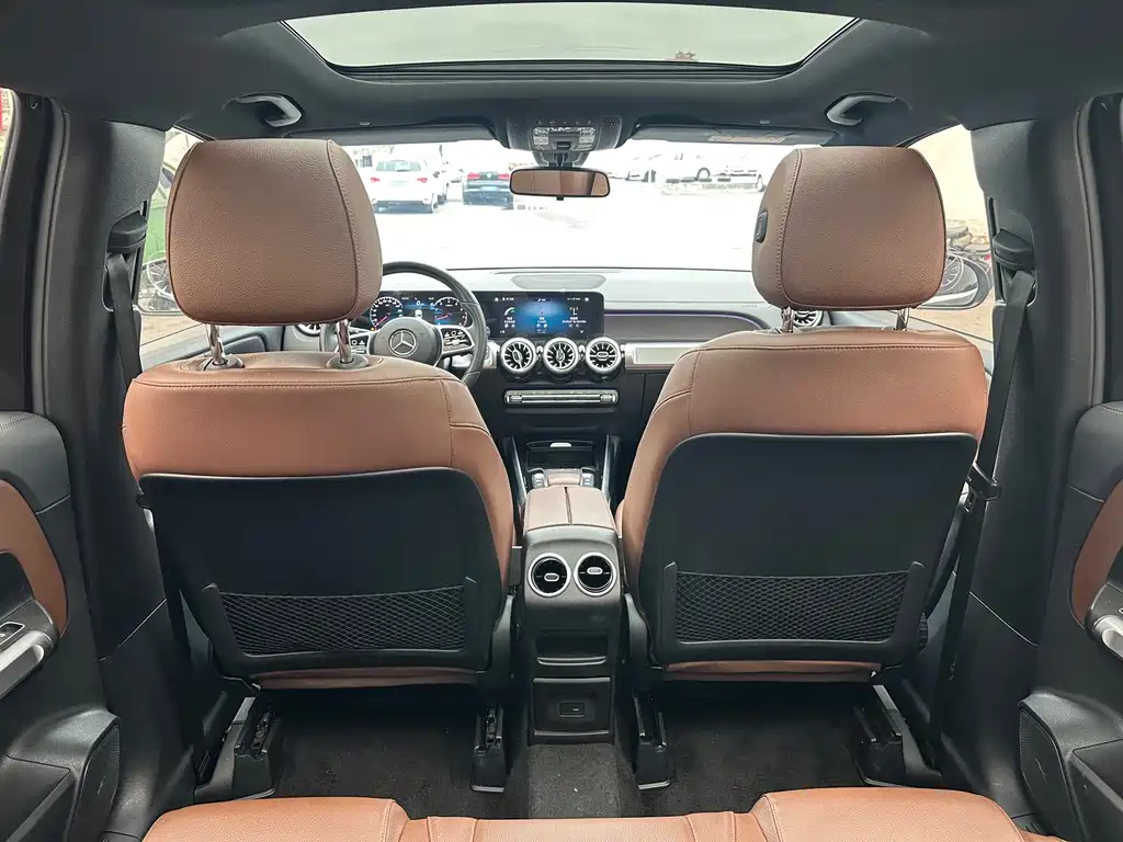Mercedes-Benz GLB — миниатюра 15