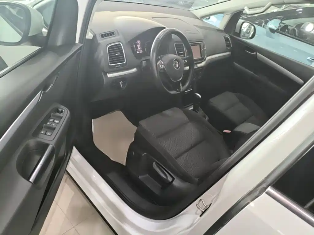 Volkswagen Sharan — миниатюра 16