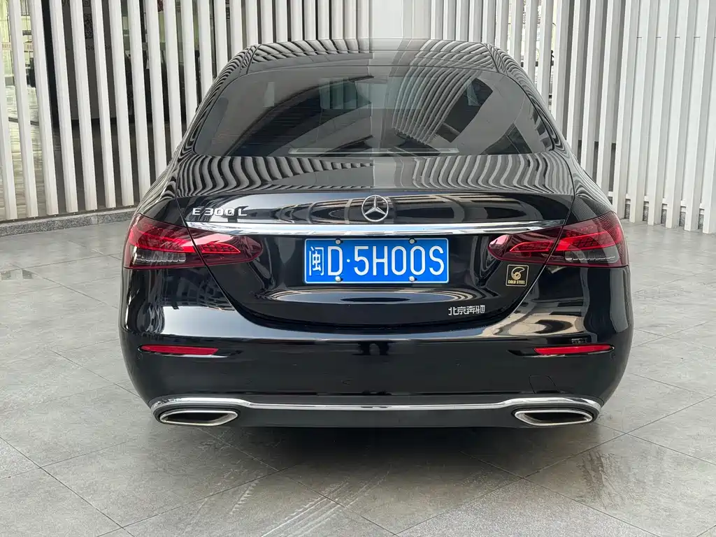 MERCEDES-BENZ E CLASS