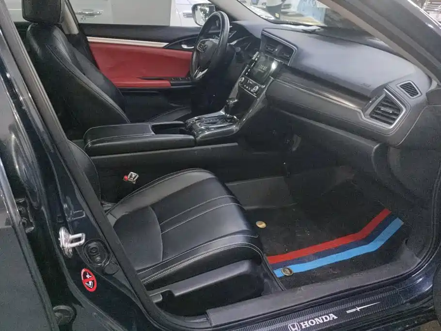 Honda Civic — миниатюра 8
