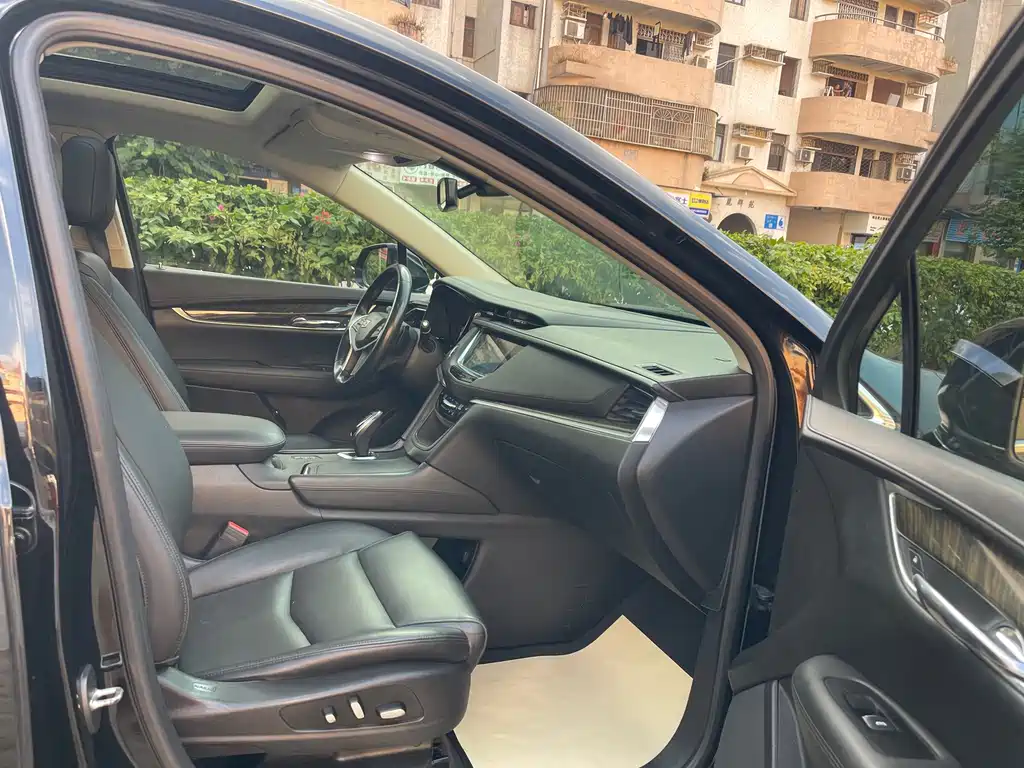 Cadillac XT5 — миниатюра 11