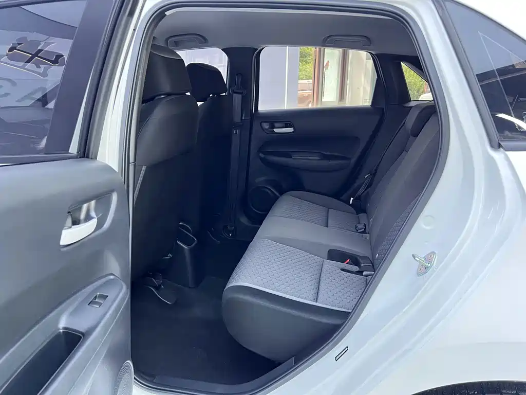 Honda Fit — миниатюра 13