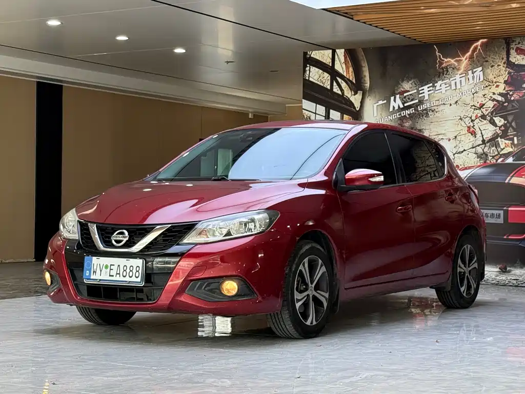Nissan Tiida