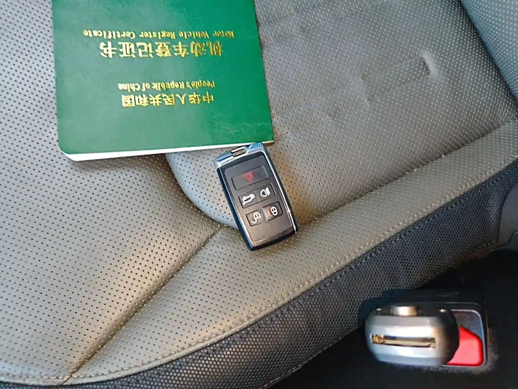 Land Rover Defender — миниатюра 9