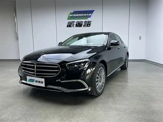 MERCEDES-BENZ E CLASS 2024