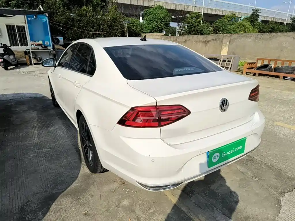 Volkswagen Lamando — миниатюра 5