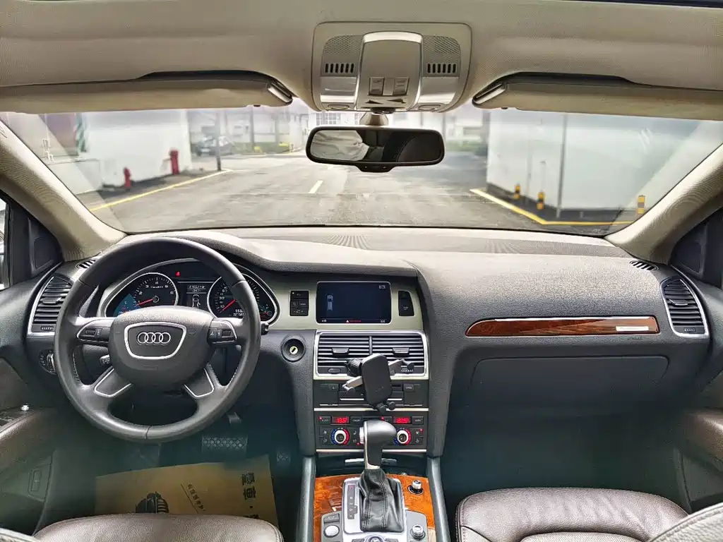 Audi Q7 — миниатюра 4