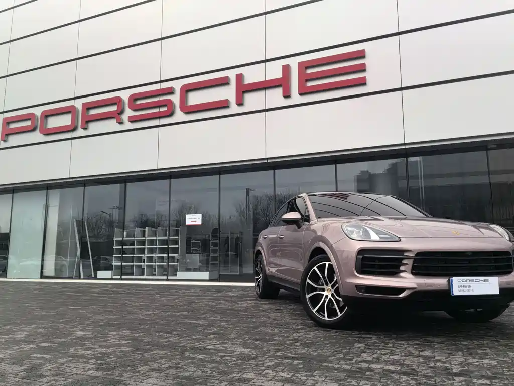 PORSCHE CAYENNE