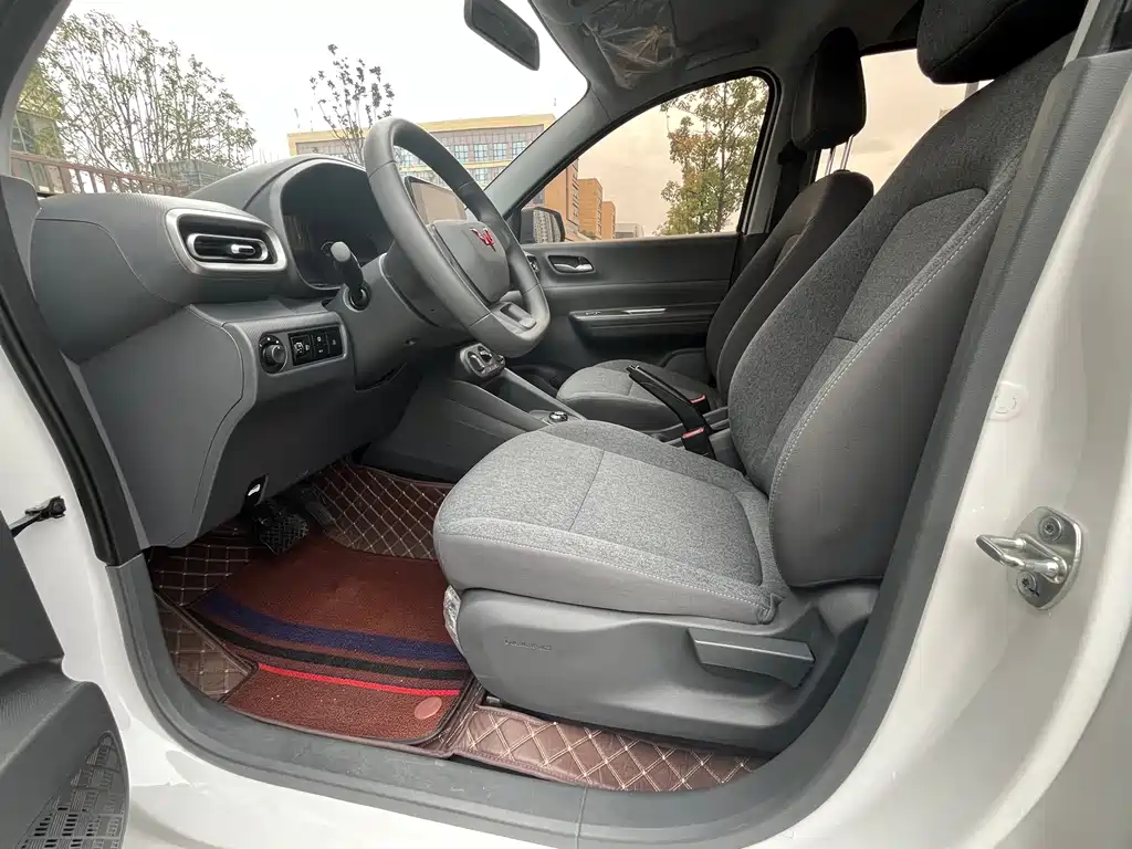 Wuling Hongguang EV — миниатюра 11