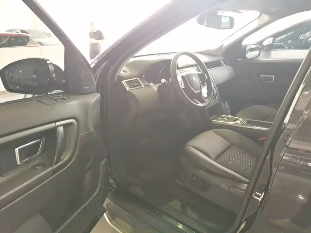 Land Rover Discovery Sport — миниатюра 16