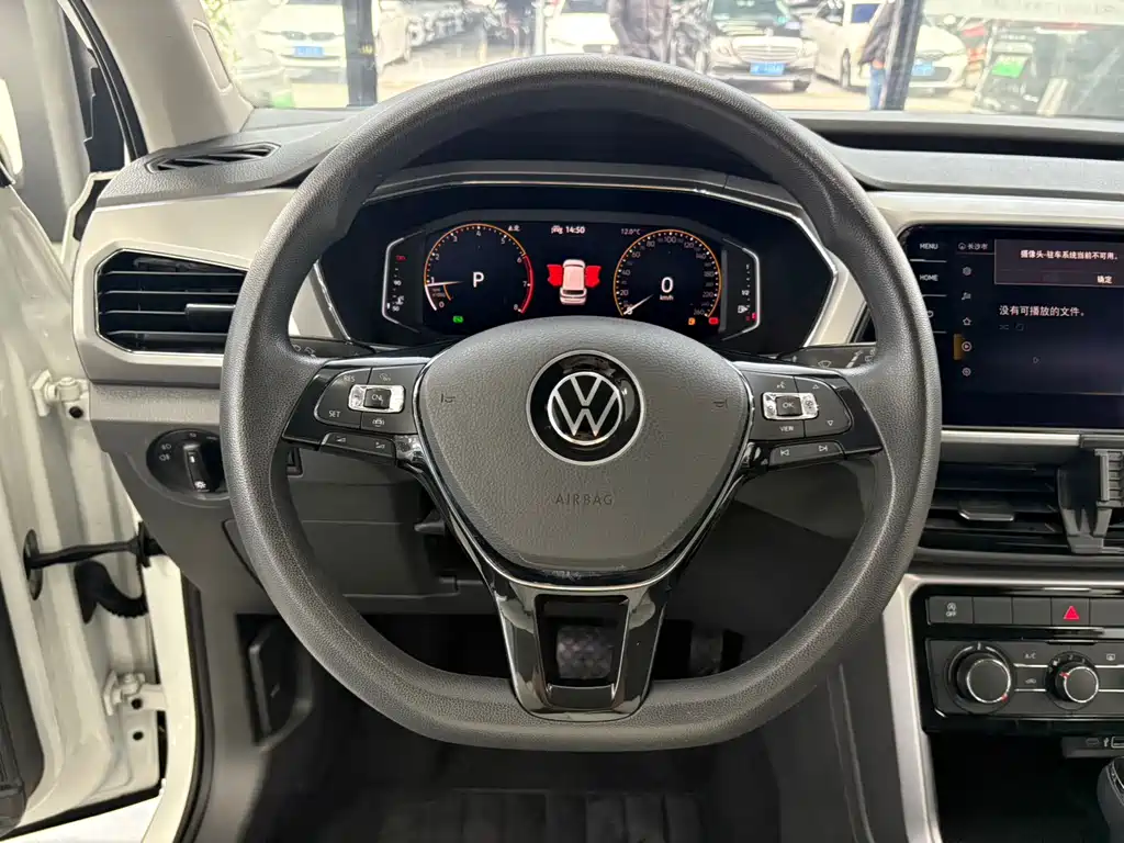 VOLKSWAGEN TU KAI