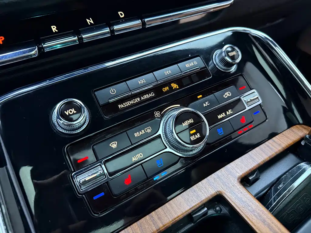 Lincoln Navigator — миниатюра 10