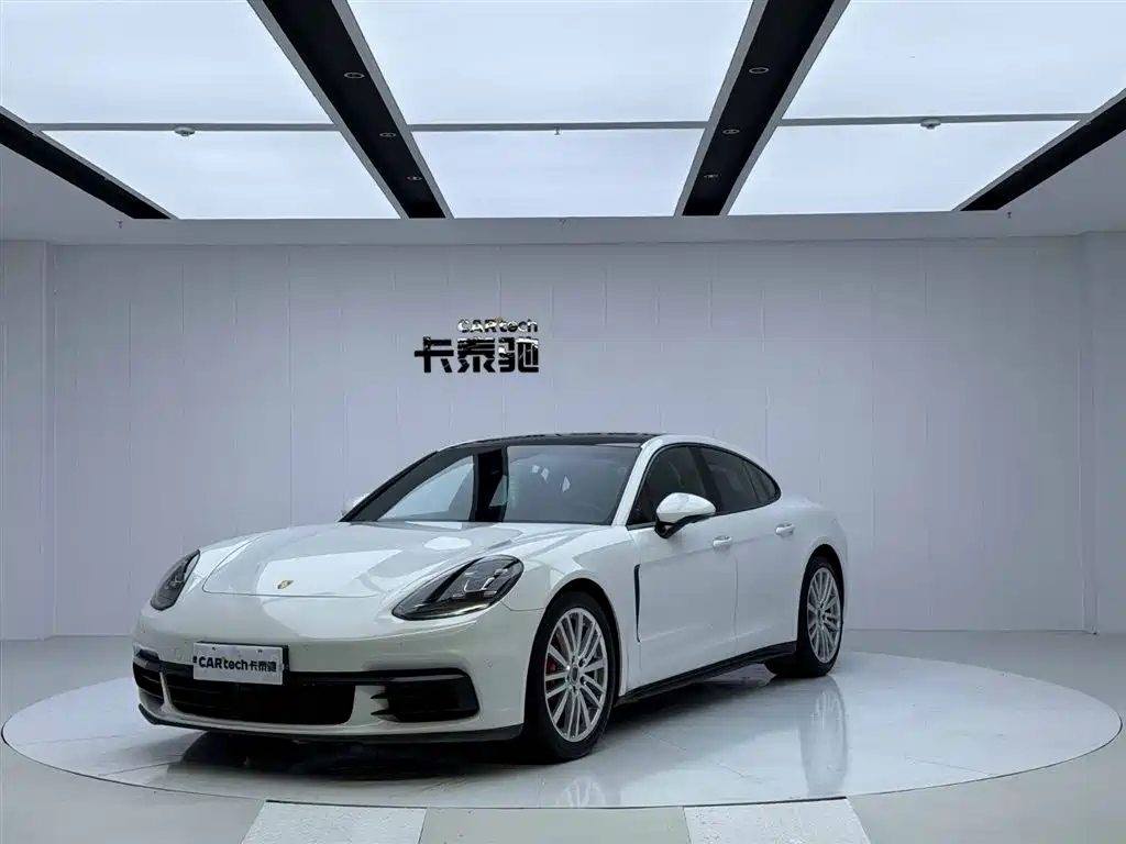 Porsche Panamera 2020
