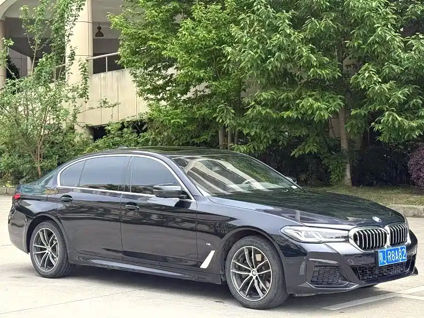 BMW 5 Series 2023