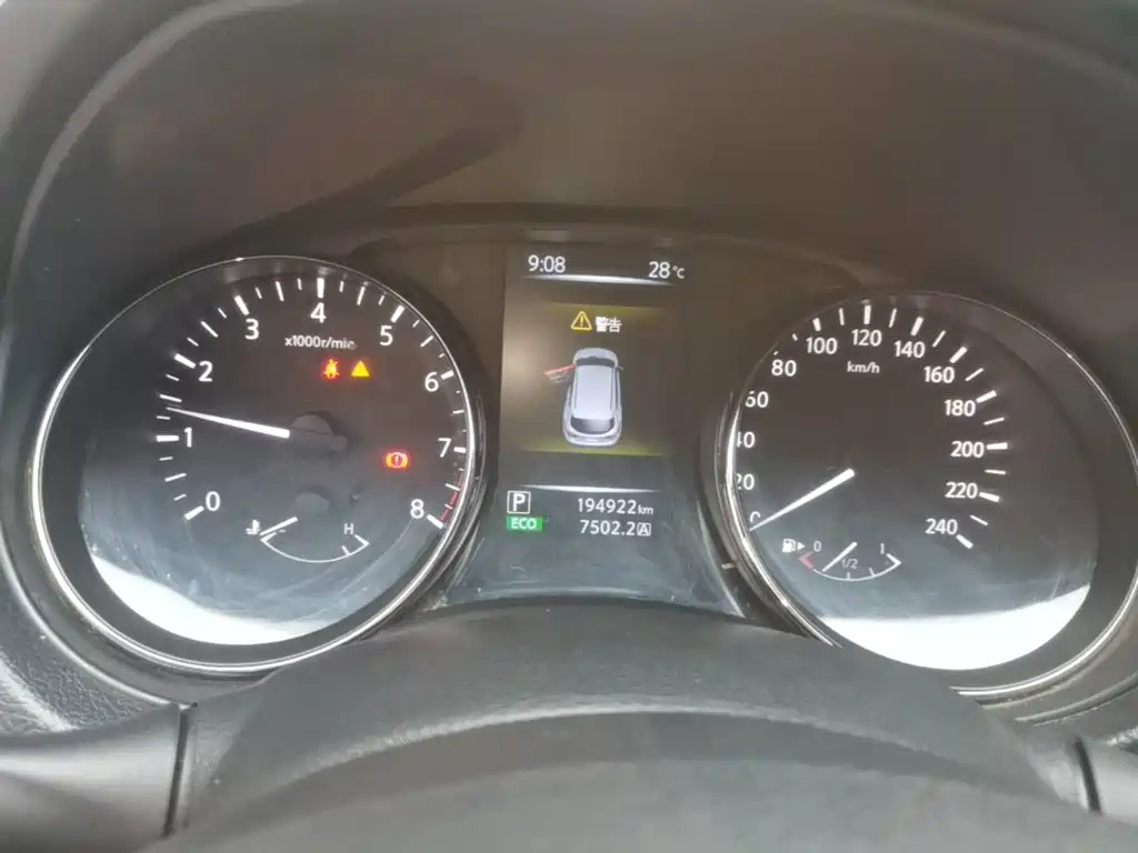Nissan Qashqai — миниатюра 12