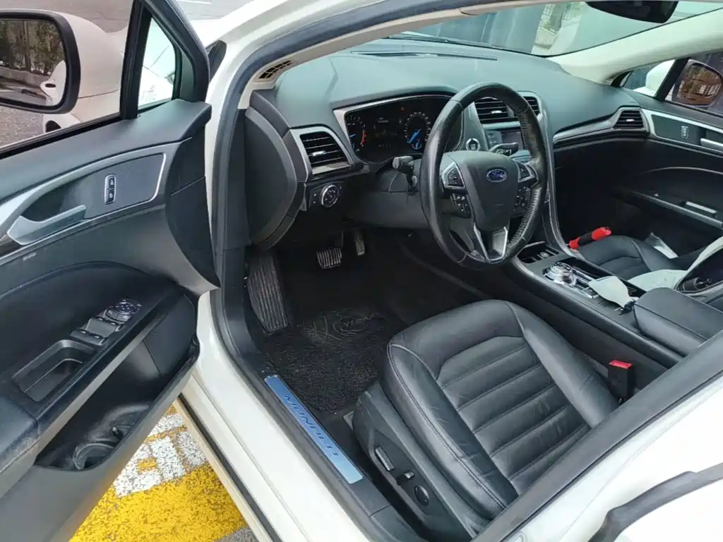 Ford Mondeo — миниатюра 21