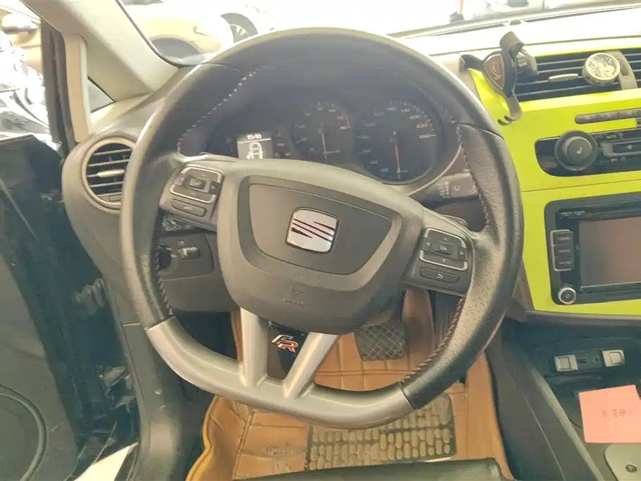 SEAT Leon — миниатюра 15