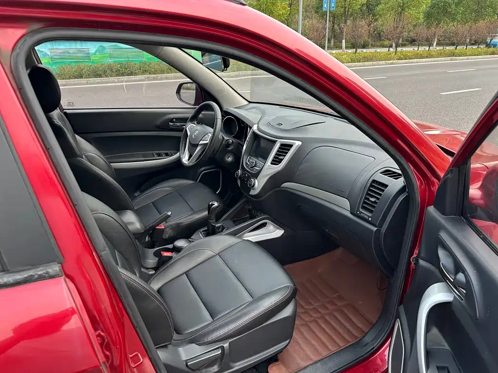 Changan CS35 — миниатюра 10