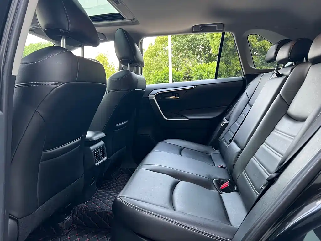 Toyota RAV4 2020 2.5L E-CVT Elite
