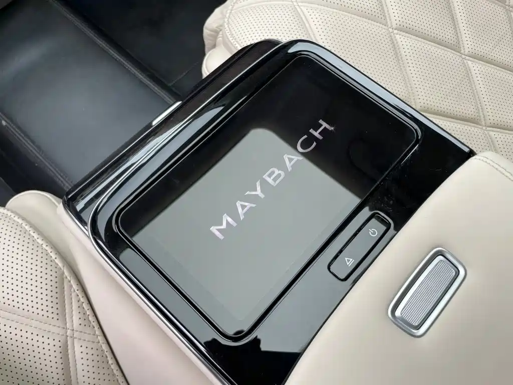 Mercedes-Benz S-Class — миниатюра 14