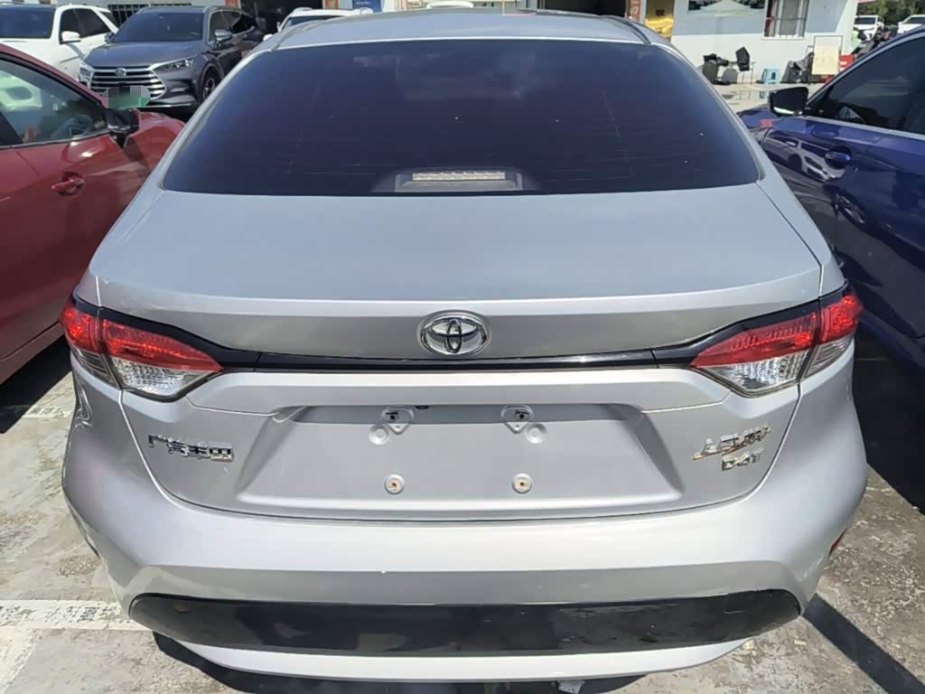 Toyota Levin 1.2 л 2022 г. Серебристо-серый, пробег 43000 км