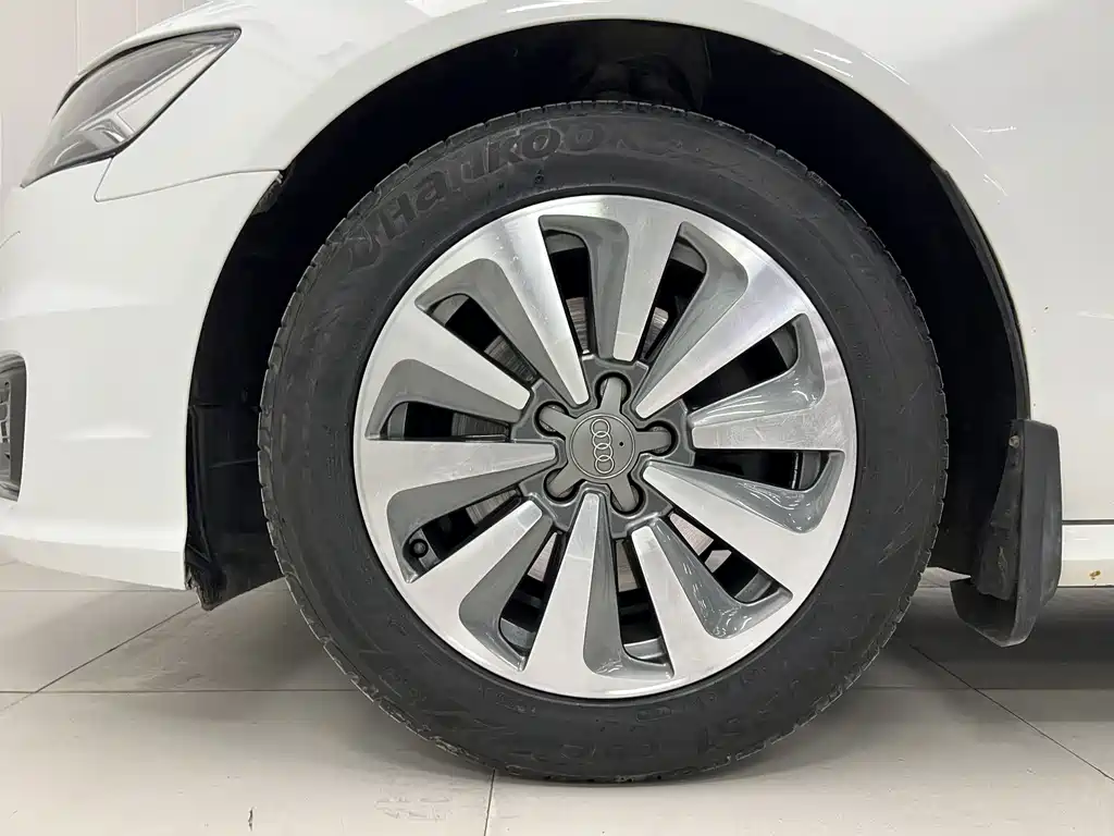 Audi A6L — миниатюра 8