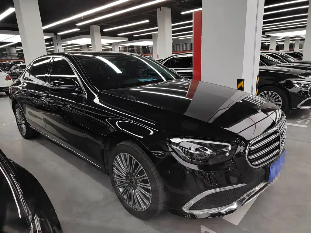 Mercedes-Benz E-Class — миниатюра 3
