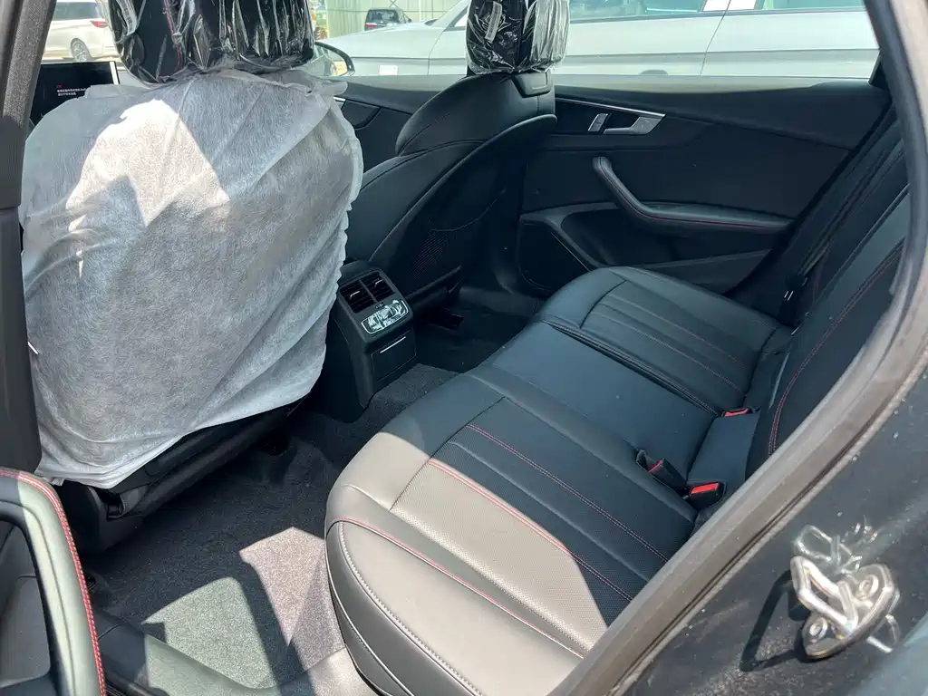 Audi A4L — миниатюра 10