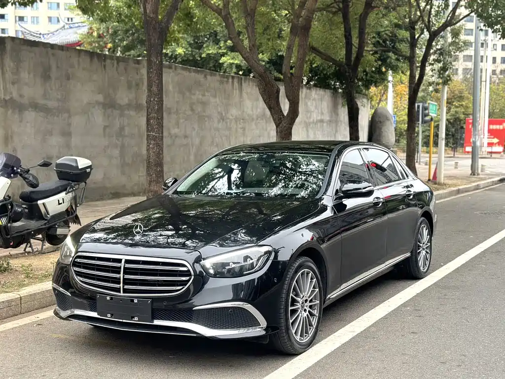 Mercedes-Benz E-Class 2021