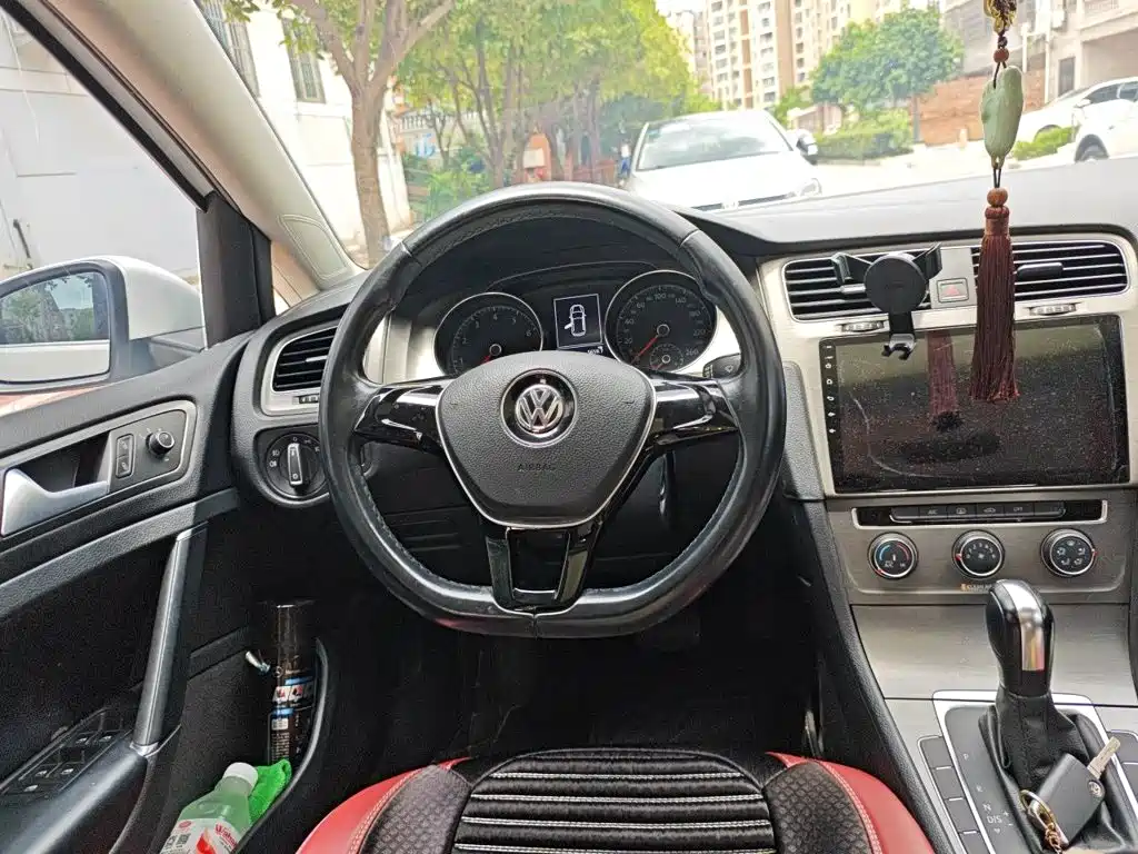 Volkswagen Golf — миниатюра 3