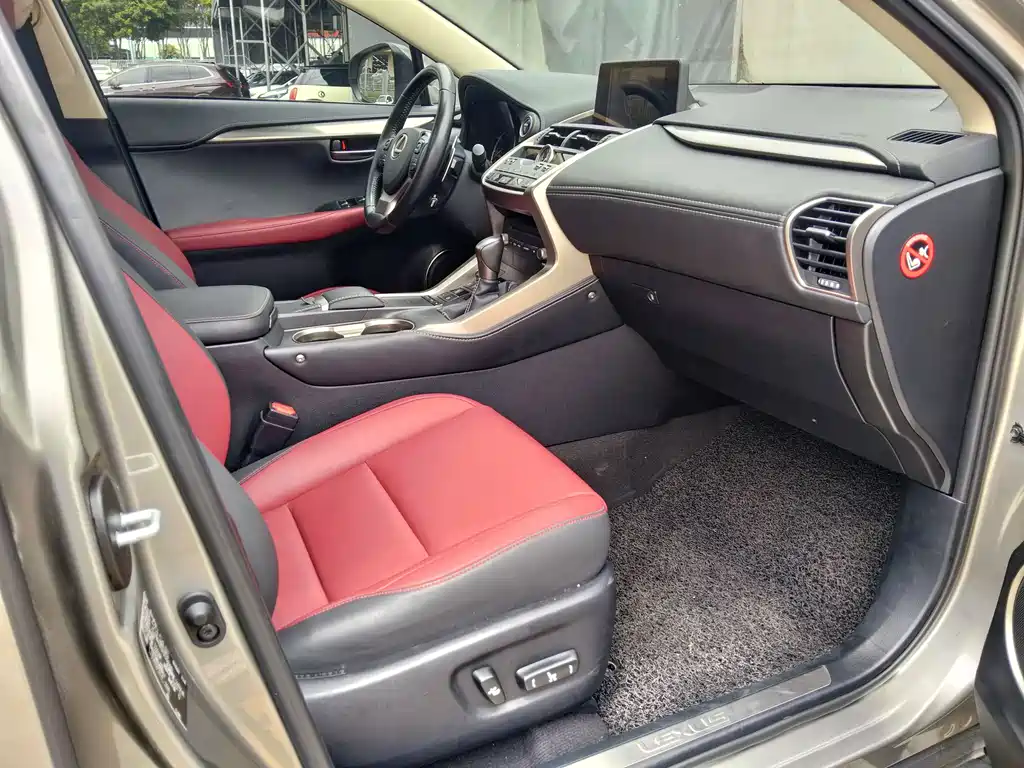 Lexus NX — миниатюра 7