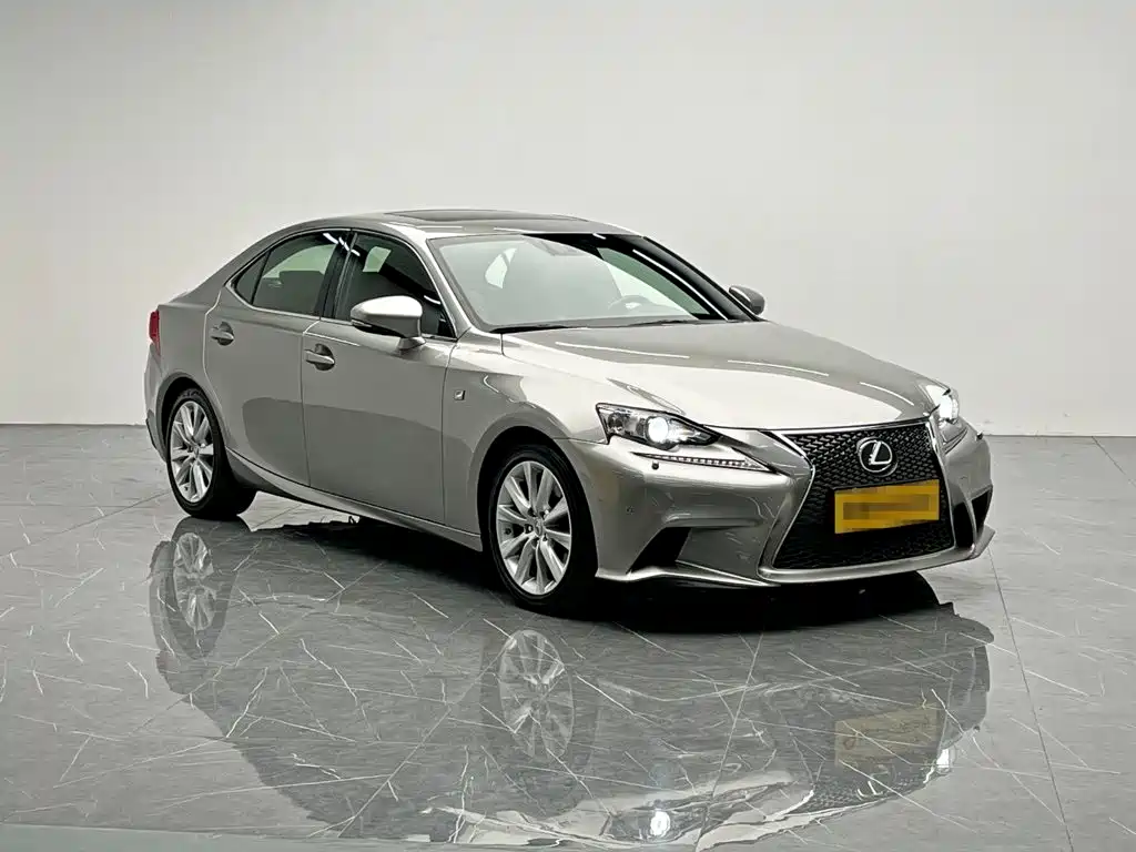 Lexus IS — миниатюра 8