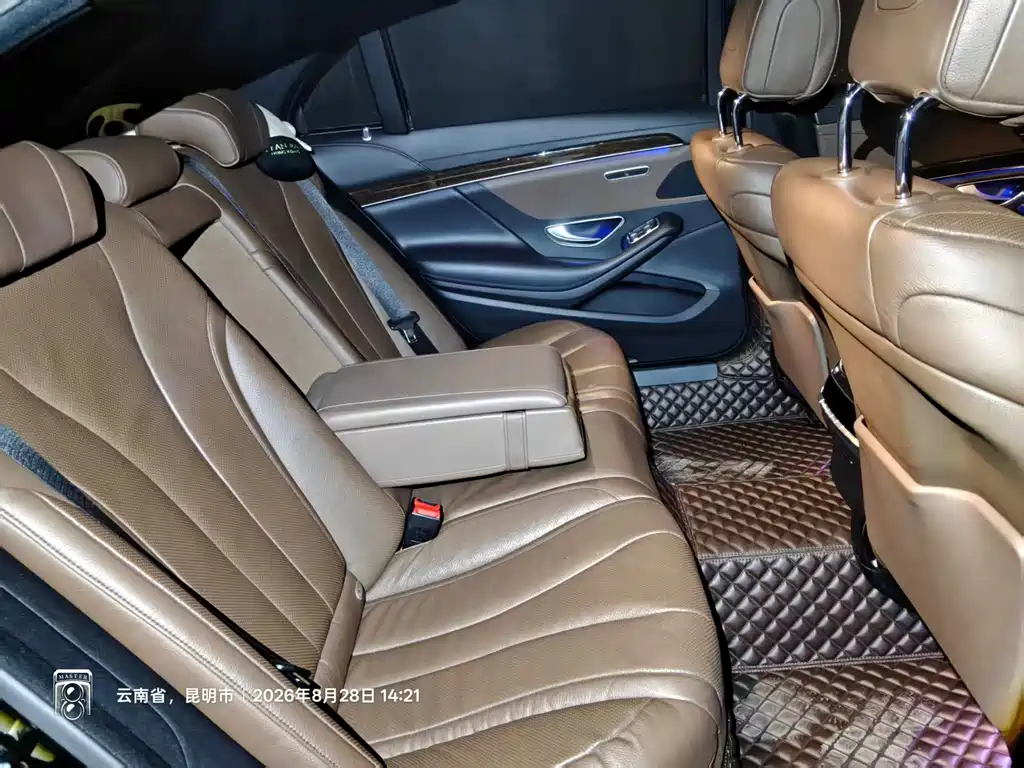 Mercedes-Benz S-Class — миниатюра 12
