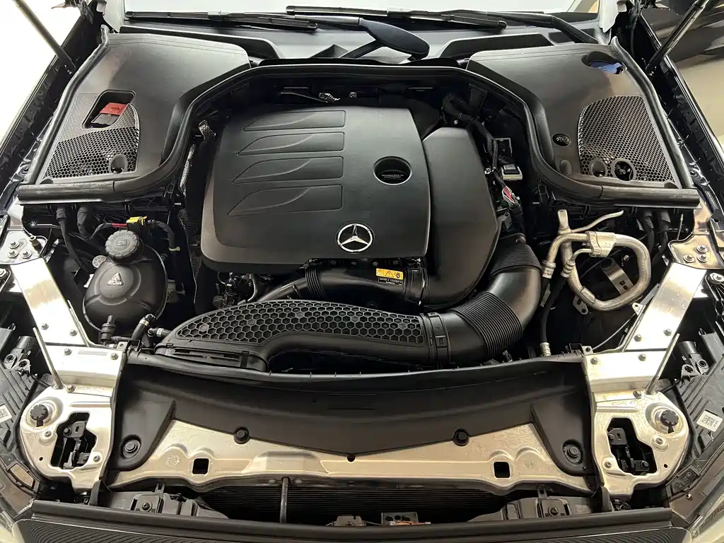Mercedes-Benz E-Class — миниатюра 22