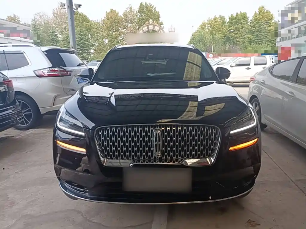Lincoln Corsair — миниатюра 3