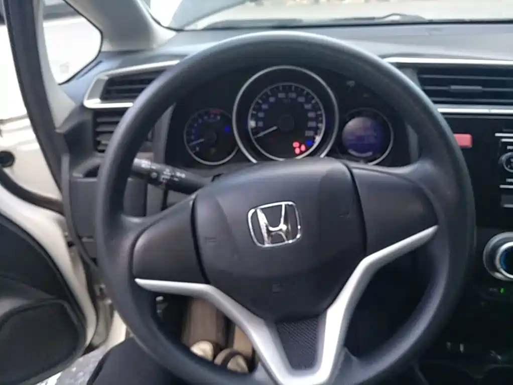 Honda Fit — миниатюра 11